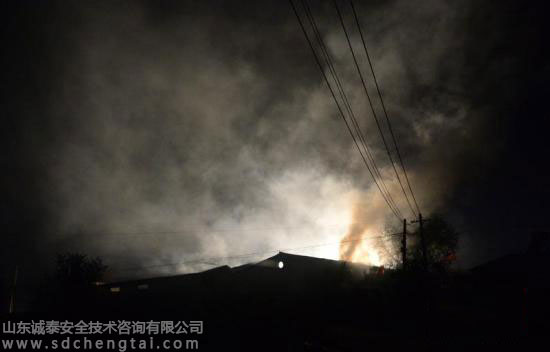 天津仓库起火：企业法人代表和仓库所有人被控制